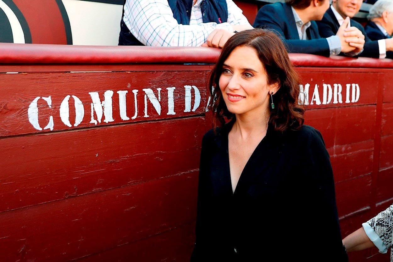 Ayuso defiende los 150.000 pisos vacíos en Madrid porque los inquilinos "ocupan" o son "morosos" Ayuso defiende los 150.000 pisos vacíos en Madrid porque los inquilinos "ocupan" o son "morosos"