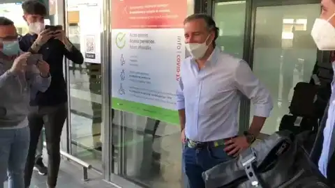 Javier Pereira a su llegada a Valencia Javier Pereira a su llegada a Valencia