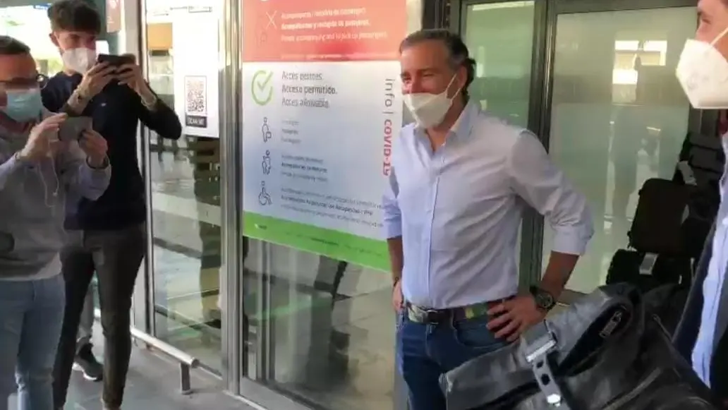 Javier Pereira a su llegada a Valencia Javier Pereira a su llegada a Valencia