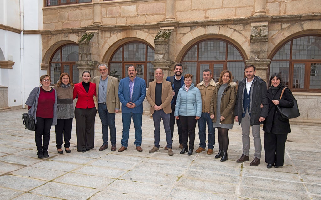 La Diputación de Cáceres comienza a preparar los presupuestos de 2022 La Diputación de Cáceres comienza a preparar los presupuestos de 2022
