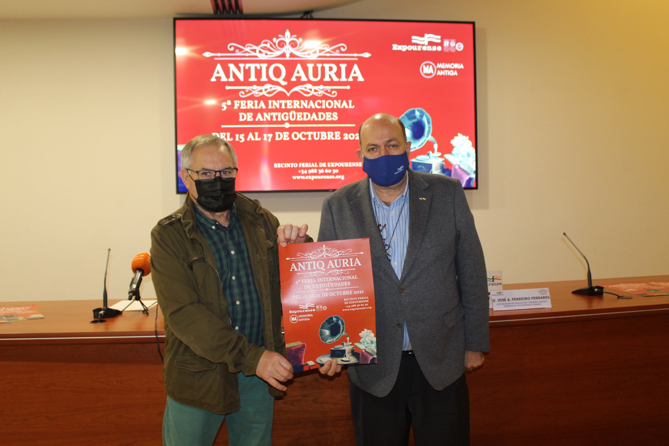 La 5ª edición de Antiq Auria reúne en Expourense a 35 expositores de 3 países La 5ª edición de Antiq Auria reúne en Expourense a 35 expositores de 3 países