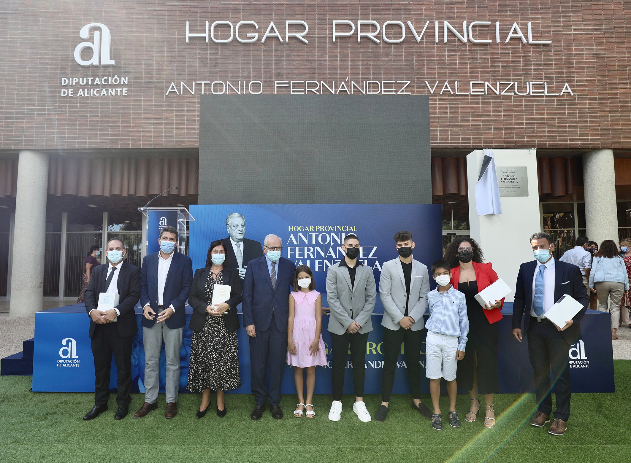 El Hogar Provincial ya tienen nombre propio: Antonio Fernández Valenzuela El Hogar Provincial ya tienen nombre propio: Antonio Fernández Valenzuela