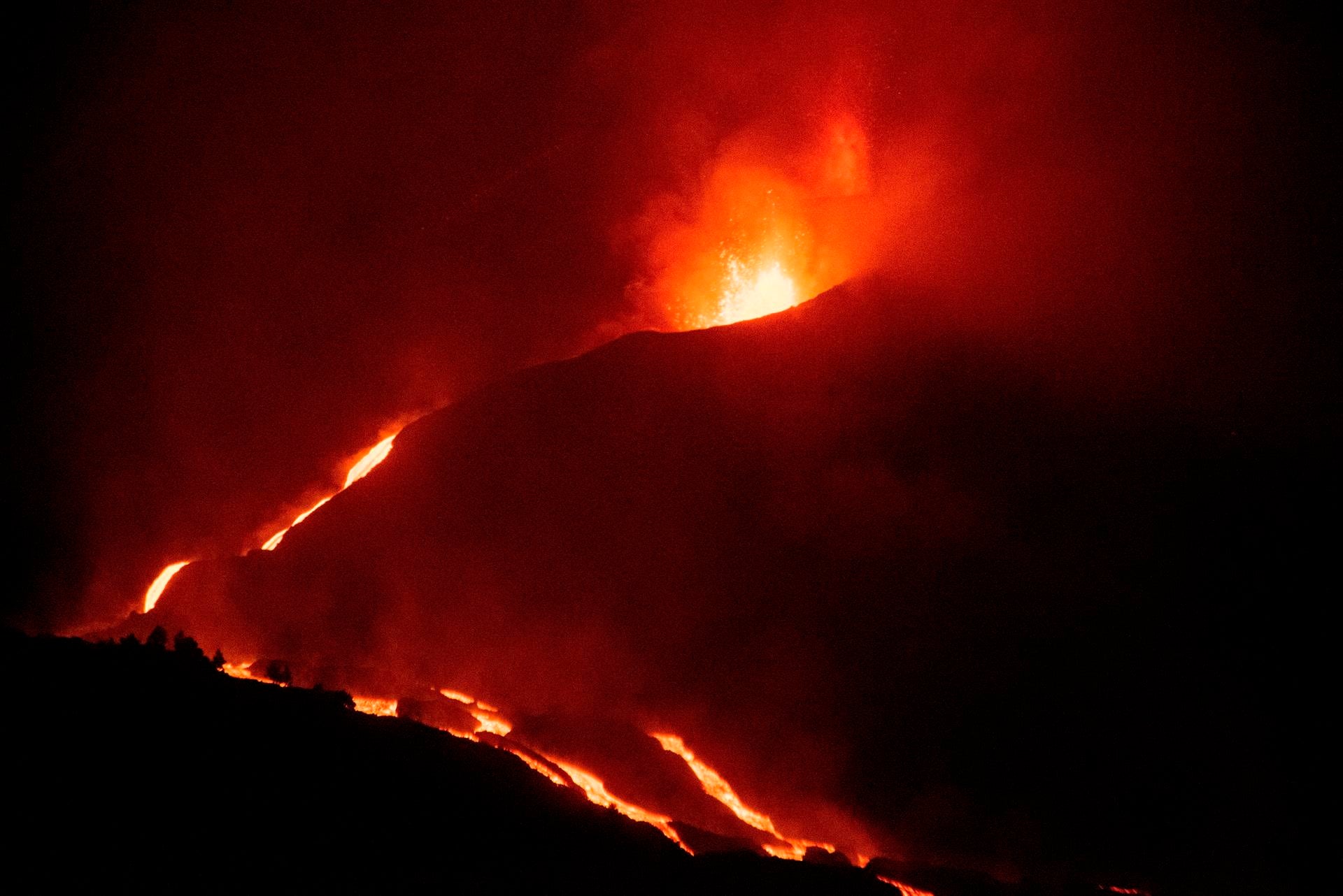 El volcán de Cumbre Vieja en La Palma ya tiene nombre y se llamará 'Tajogaite' El volcán de Cumbre Vieja en La Palma ya tiene nombre y se llamará 'Tajogaite'