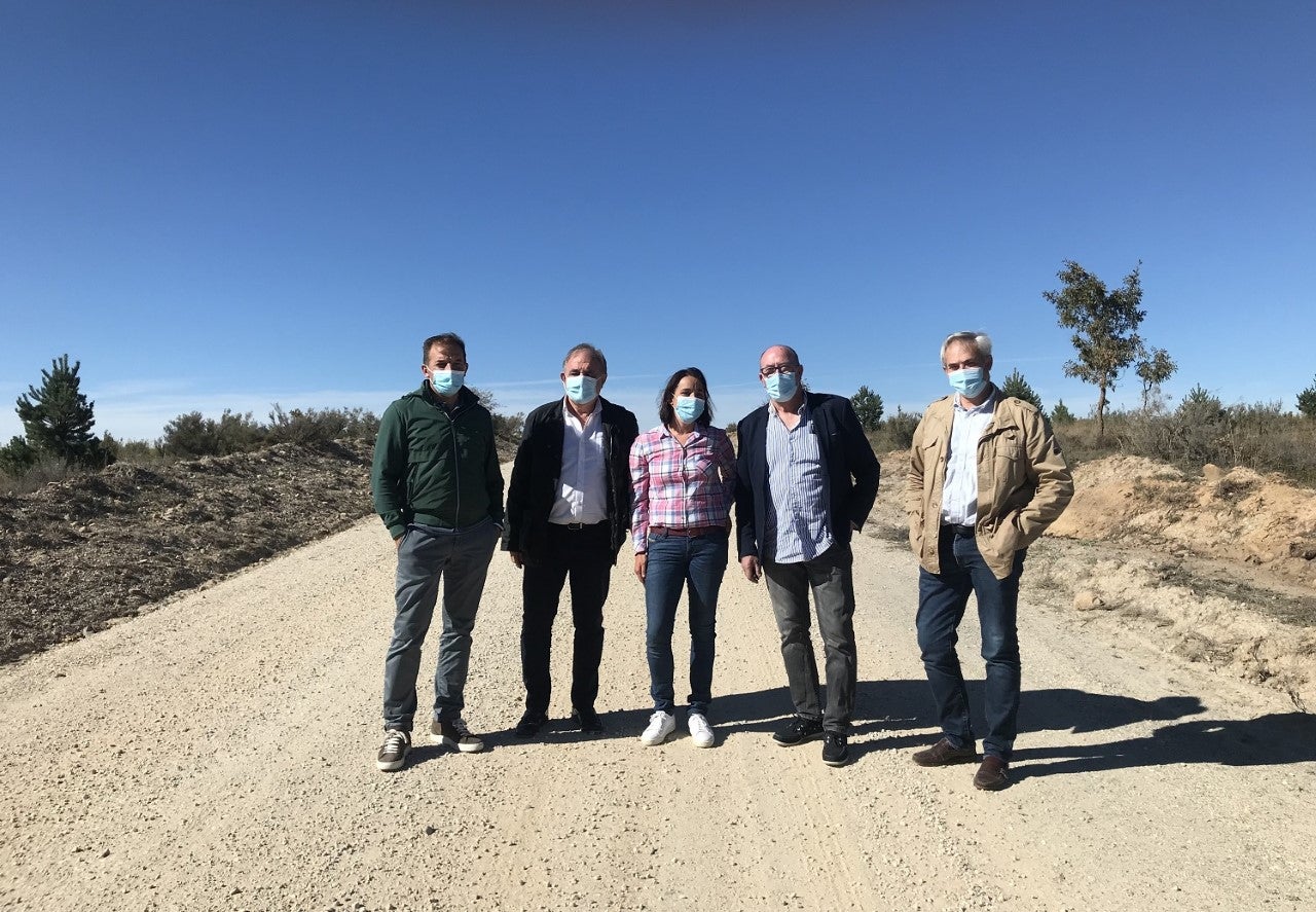 La Junta finaliza las obras de acondicionamiento de los caminos rurales de Villalba de Guardo y Mantinos La Junta finaliza las obras de acondicionamiento de los caminos rurales de Villalba de Guardo y Mantinos