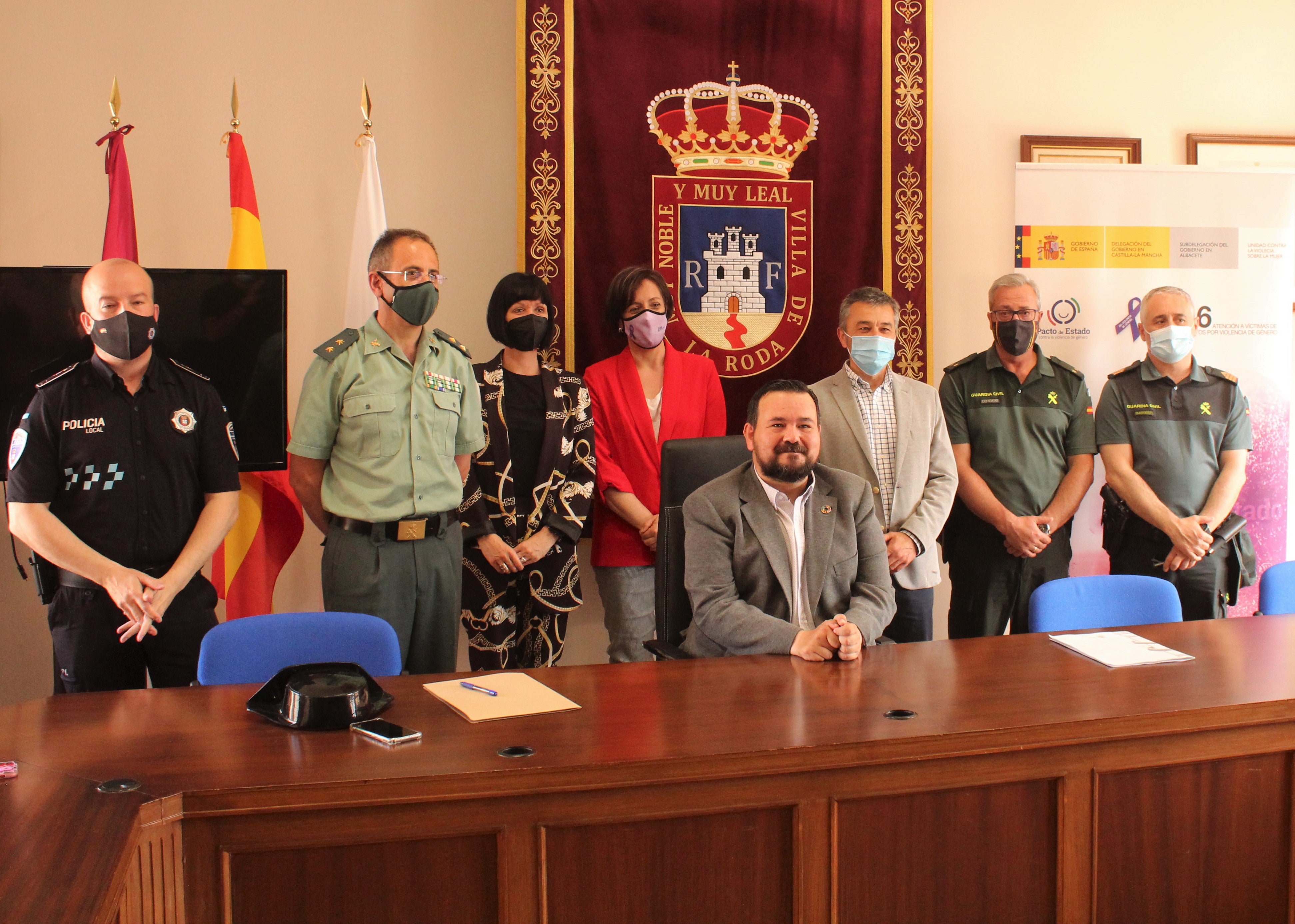 La Policía Local de La Roda ya puede actuar en materia de Violencia de Género La Policía Local de La Roda ya puede actuar en materia de Violencia de Género