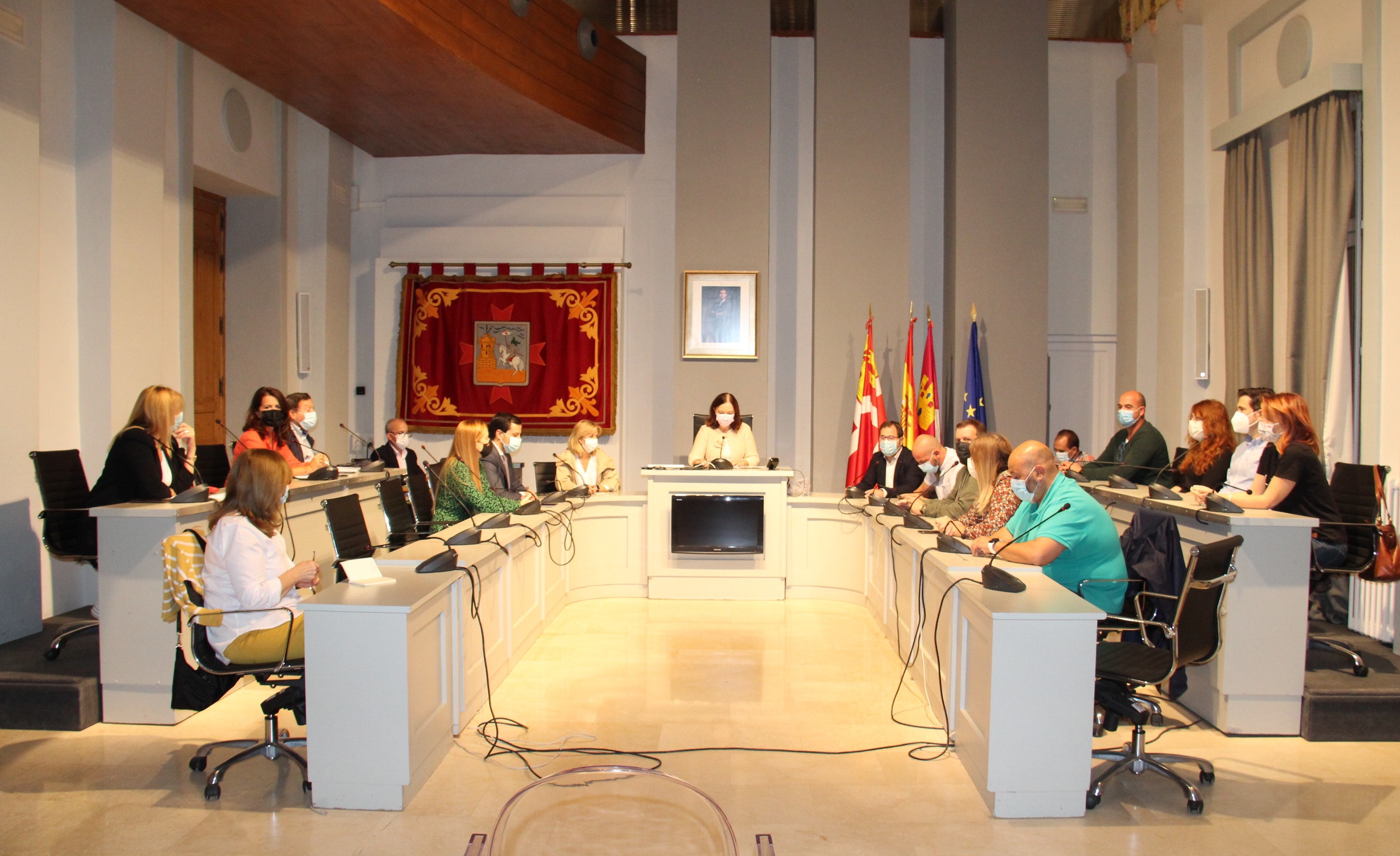 Primera Junta General de Aguas de Alcázar constituida con representantes públicos tras la remunicipalización Primera Junta General de Aguas de Alcázar constituida con representantes públicos tras la remunicipalización
