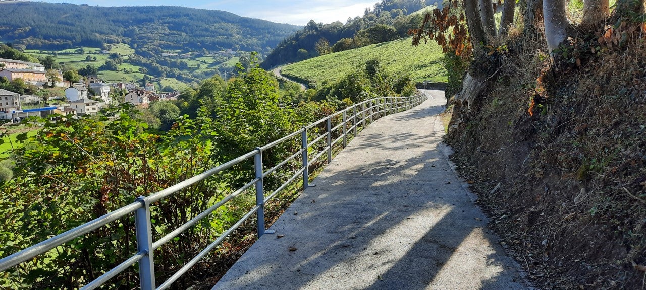 Terminadas las obras en los accesos a El Chano y El Mazo Terminadas las obras en los accesos a El Chano y El Mazo