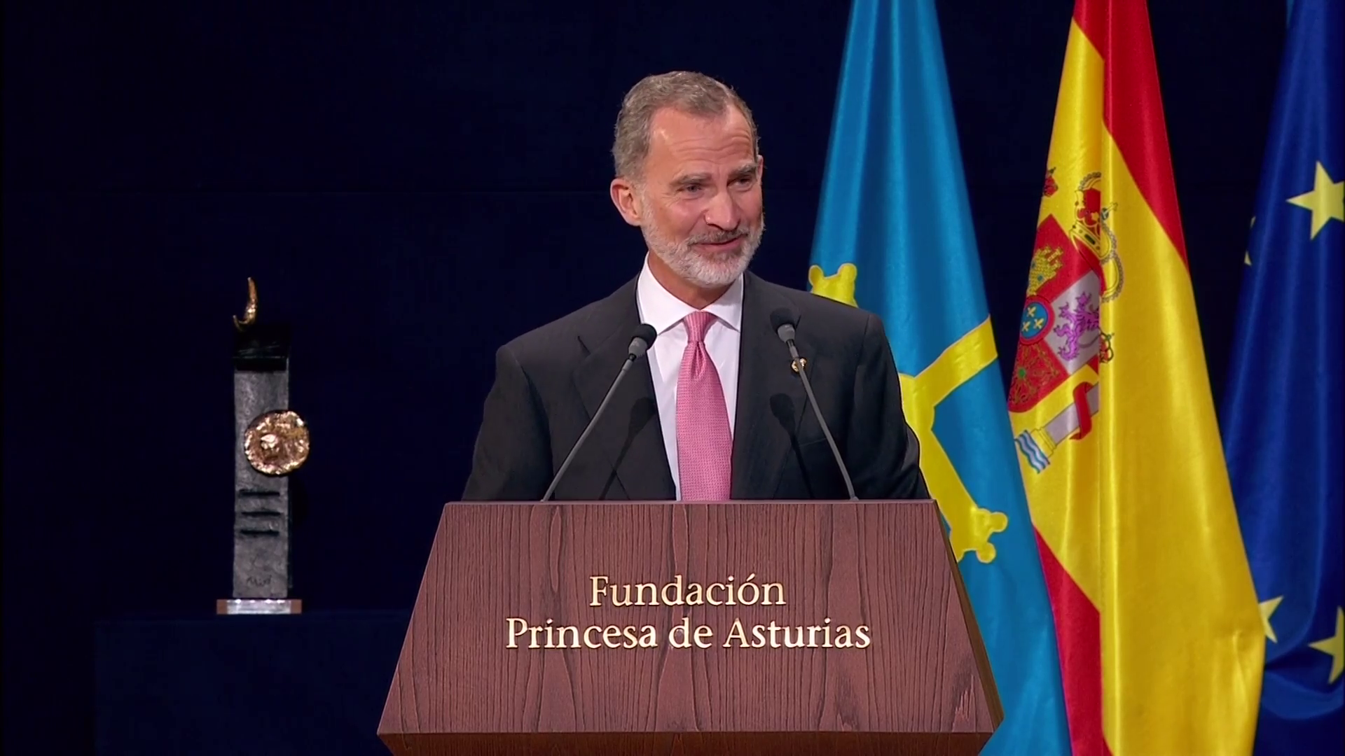 Vídeo completo del discurso del rey Felipe VI en los Premios Princesa de Asturias 2021 Vídeo completo del discurso del rey Felipe VI en los Premios Princesa de Asturias 2021