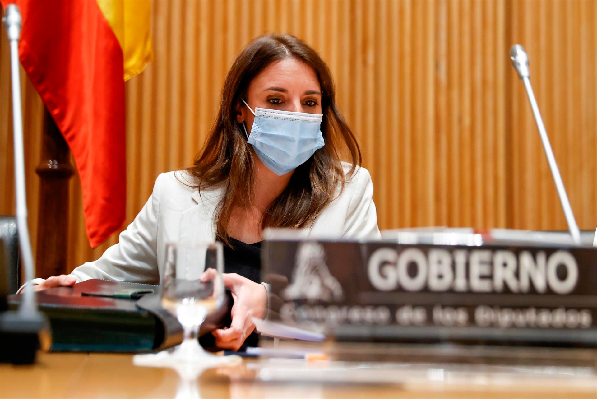 La contundente respuesta de María Jiménez a si haría un acto feminista con Irene Montero: "¿Esa quién es?" La contundente respuesta de María Jiménez a si haría un acto feminista con Irene Montero: "¿Esa quién es?"