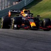 Max Verstappen durante una carrera Max Verstappen durante una carrera