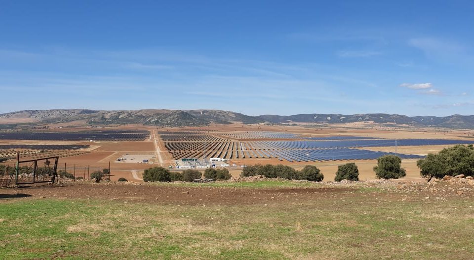 CCOO denuncia que una empresa "desaparece" de Porzuna y deja abandonados a 28 trabajadores CCOO denuncia que una empresa "desaparece" de Porzuna y deja abandonados a 28 trabajadores