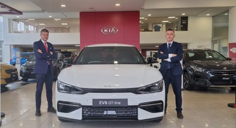 M&aacute;s de Uno Pontevedra