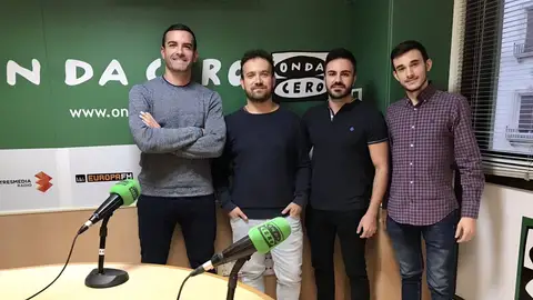 La Tertulia del Deporte, todos los lunes de 19:20 a 20:00 horas en Onda Cero Elche. La Tertulia del Deporte, todos los lunes de 19:20 a 20:00 horas en Onda Cero Elche.