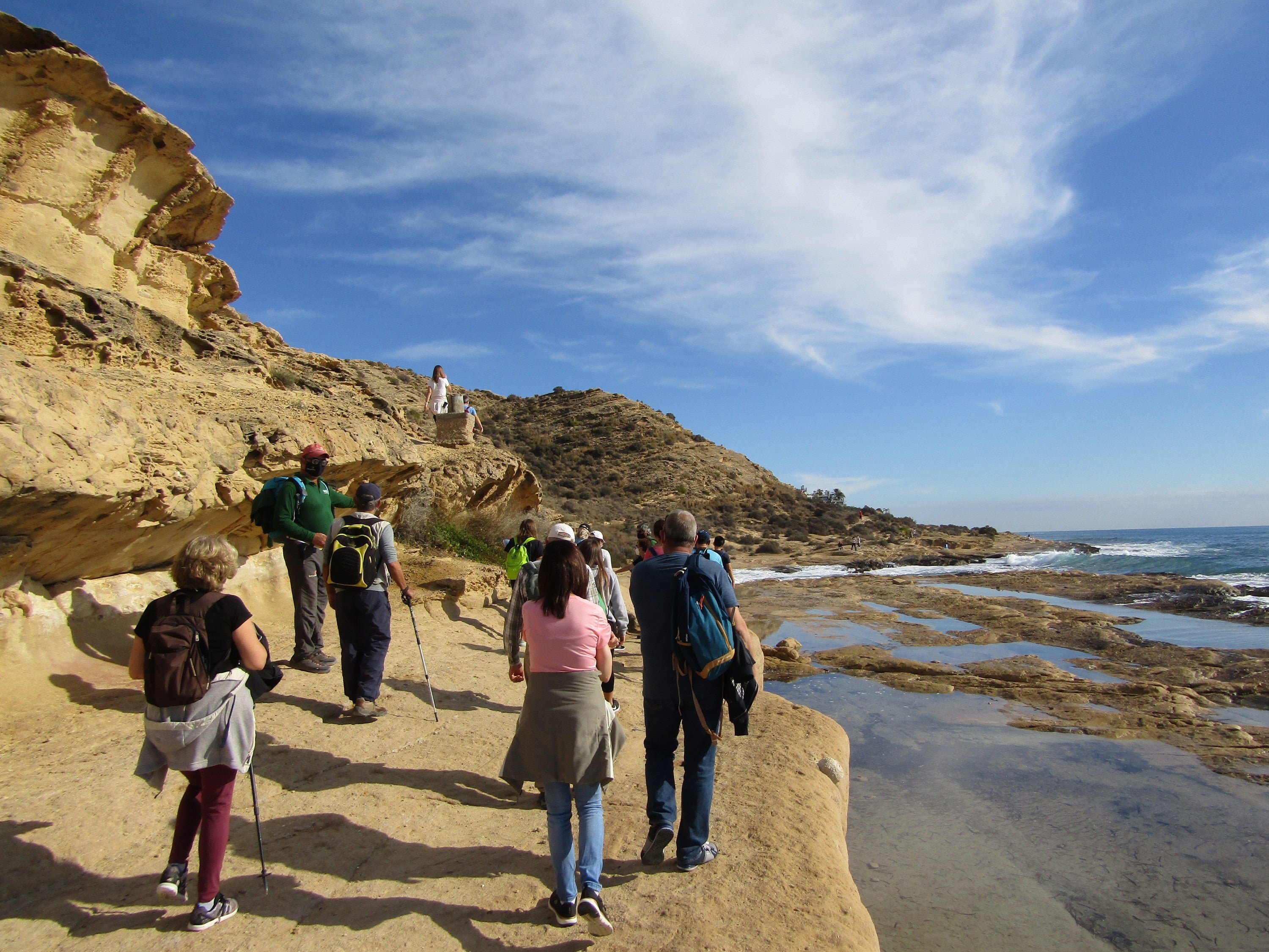 El Cabo de la Huerta y Tabarca se suman al programa de senderos urbanos litorales de la concejalía de Medioambiente El Cabo de la Huerta y Tabarca se suman al programa de senderos urbanos litorales de la concejalía de Medioambiente