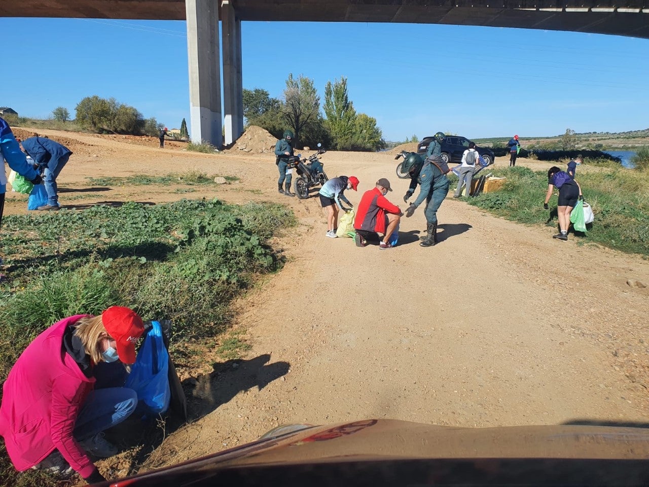 46 voluntarios limpian el Río Guadiana a su paso por Mérida y recogen un total de 481,68 kilos de residuos 46 voluntarios limpian el Río Guadiana a su paso por Mérida y recogen un total de 481,68 kilos de residuos