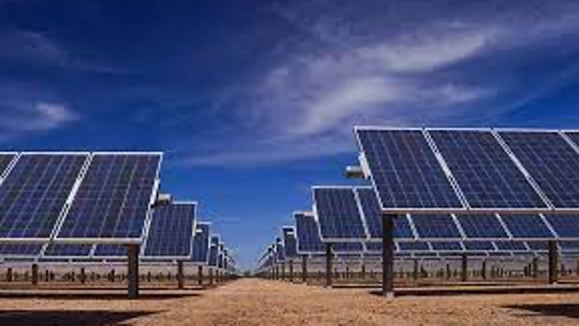 La constructora OHLA se adjudica tres plantas fotovoltaicas de X-Elio en Badajoz por más de 45 millones de euros