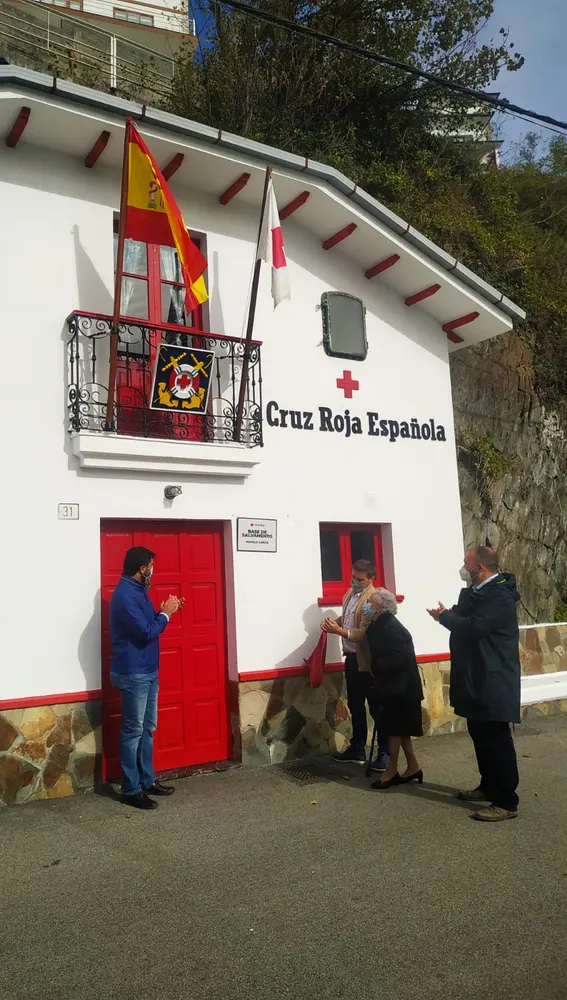 Cruz Roja Base de Salvamento Manolo García. Cruz Roja Base de Salvamento Manolo García.