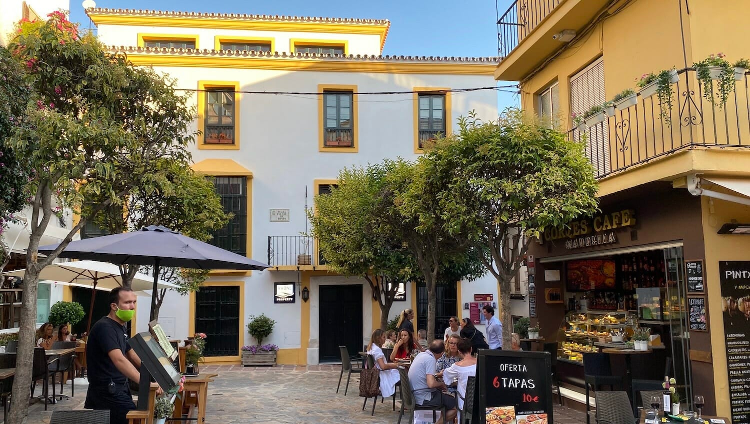 El Ayuntamiento de Marbella amplía hasta final de noviembre la explotación de las zonas anexas a las terrazas de bares y restaurantes El Ayuntamiento de Marbella amplía hasta final de noviembre la explotación de las zonas anexas a las terrazas de bares y restaurantes