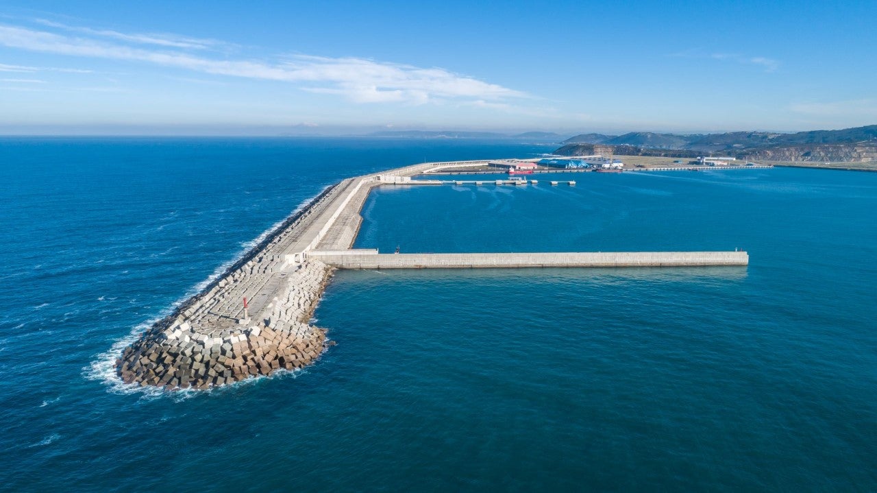 El Consejo de Administración de la Autoridad Portuaria aprueba el tren al puerto exterior El Consejo de Administración de la Autoridad Portuaria aprueba el tren al puerto exterior