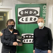 Mario González e Paco Sarria nos estudios de Onda Cero Ourense Mario González e Paco Sarria nos estudios de Onda Cero Ourense
