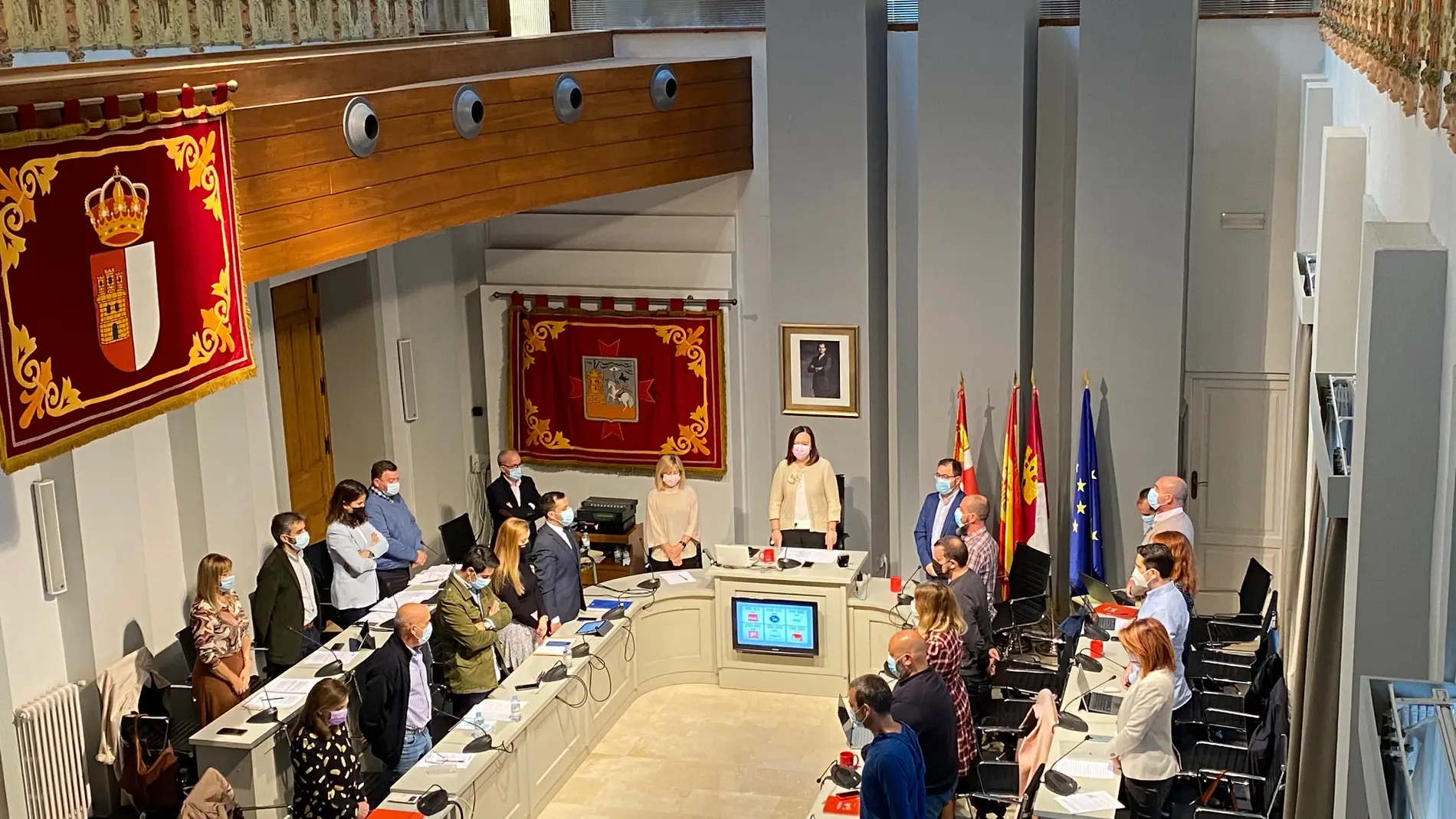 El ayuntamiento aprueba una moción contra la violencia de género