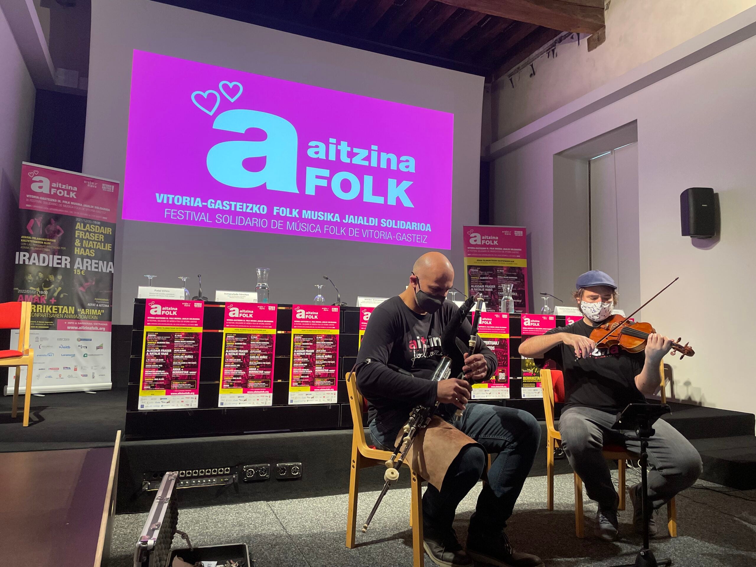 Carlos Núñez, Alasdair Fraser, Natalie Haas y Amak actuarán en Vitoria-Gasteiz en el marco de la novena edición de Aitzina Folk Carlos Núñez, Alasdair Fraser, Natalie Haas y Amak actuarán en Vitoria-Gasteiz en el marco de la novena edición de Aitzina Folk
