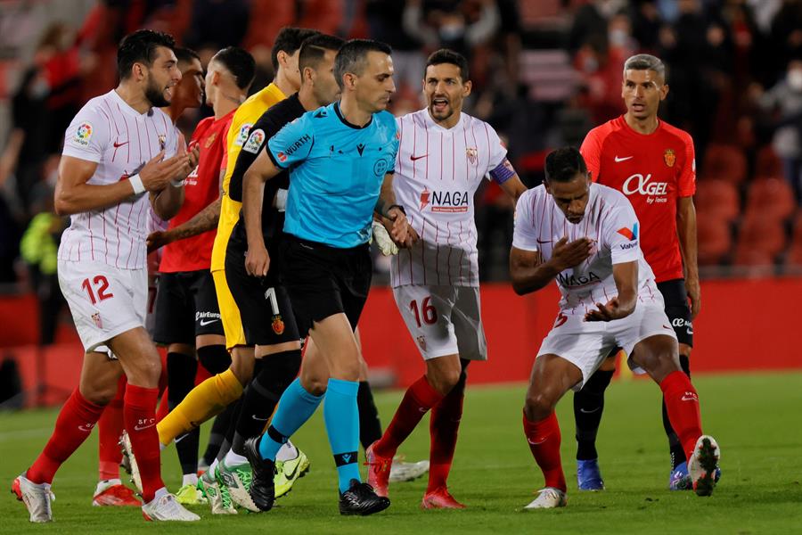 Mallorca y Sevilla empatan con el VAR como protagonista Mallorca y Sevilla empatan con el VAR como protagonista