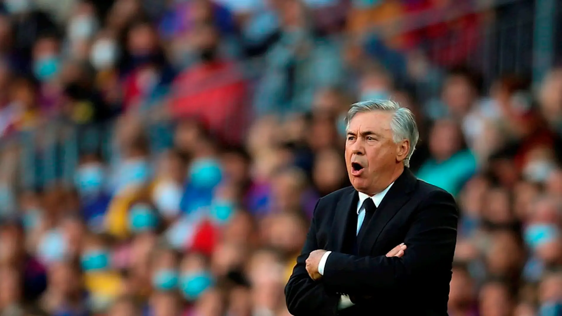 El entrenador del Real Madrid Carlo Ancelotti durante el Clásico