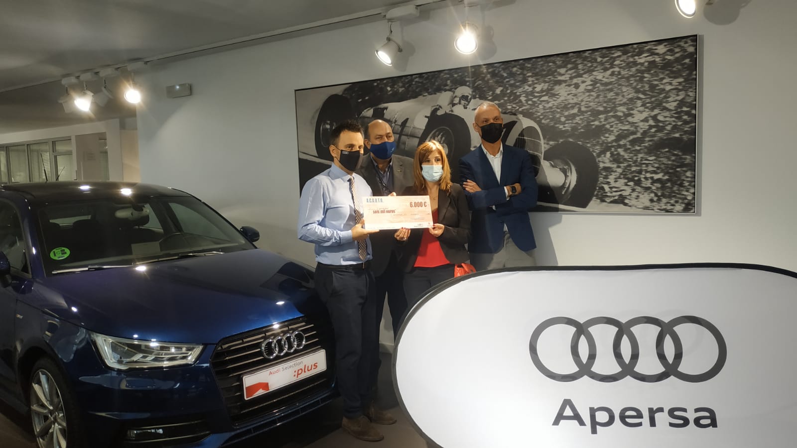 Natividad Cid Borrajo, gañadora do sorteo do desconto de 6.000 euros do 12º Salón do Automóbil Natividad Cid Borrajo, gañadora do sorteo do desconto de 6.000 euros do 12º Salón do Automóbil