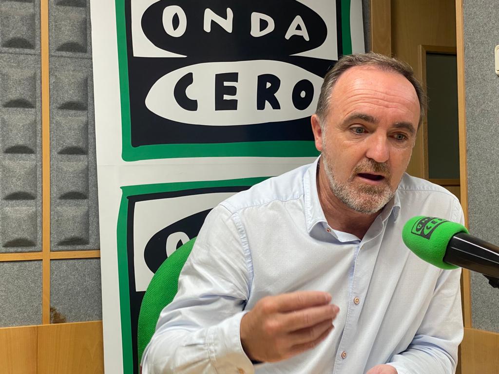 Javier Esparza: “Sayas y Adanero han votado en muchas ocasiones de la mano de Sánchez" Javier Esparza: “Sayas y Adanero han votado en muchas ocasiones de la mano de Sánchez"