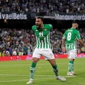 Borja Iglesias celebra los goles