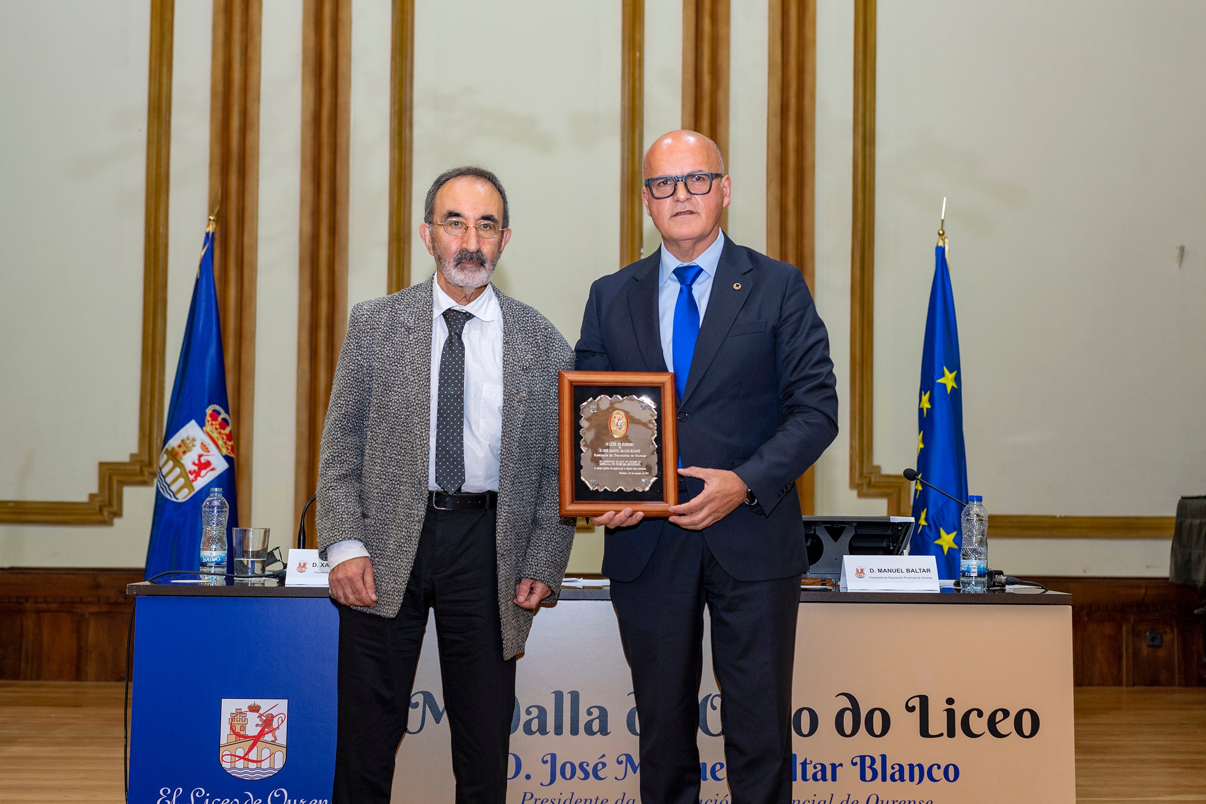 Entrega da Medalla de Ouro do Liceo a Manuel Baltar Entrega da Medalla de Ouro do Liceo a Manuel Baltar