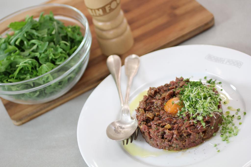 La receta de Robin Food para preparar el mejor steak tartar de pato La receta de Robin Food para preparar el mejor steak tartar de pato