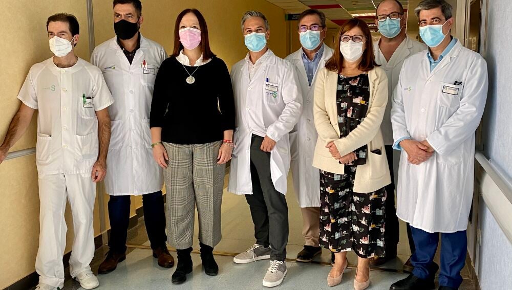 Gerentes de SESCAM, Mancha Centro, y jefes de servicio, junto a alcaldesa