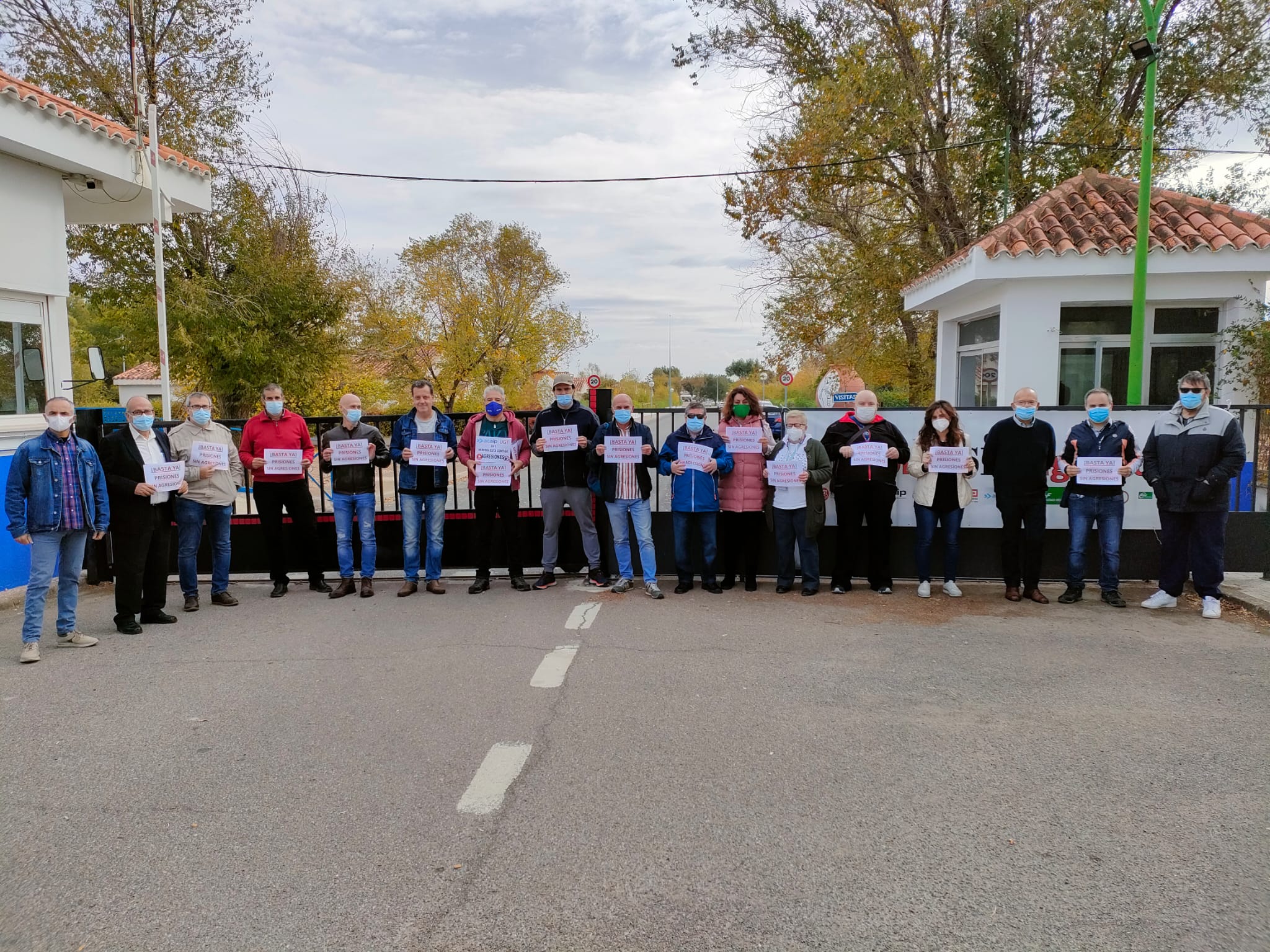 Protesta frente a las prisiones de la provincia por la agresión a un funcionario en Cuenca Protesta frente a las prisiones de la provincia por la agresión a un funcionario en Cuenca