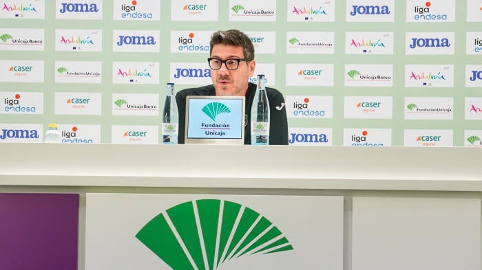 Fotis Katsikaris: "Debemos realizar un buen trabajo en defensa y en rebote" Fotis Katsikaris: "Debemos realizar un buen trabajo en defensa y en rebote"