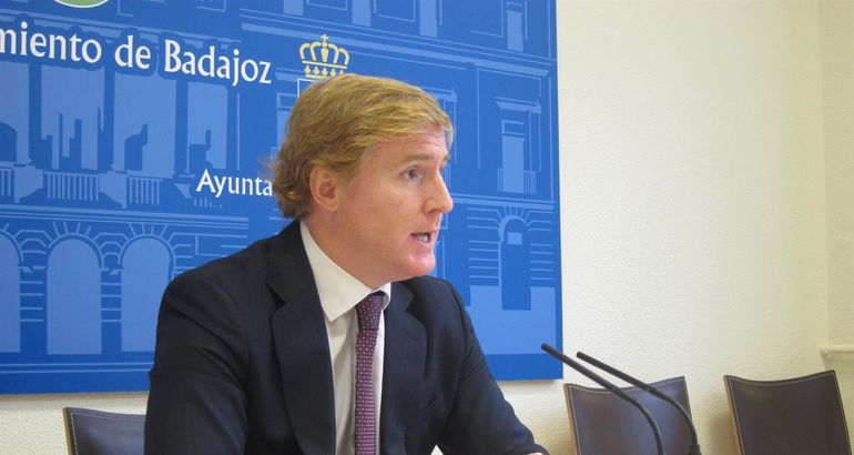 Informativo Más de Uno Badajoz 8,20 horas. Informativo Más de Uno Badajoz 8,20 horas.