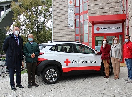 ABANCA doa un vehículo a Cruz Vermella de Ourense ABANCA doa un vehículo a Cruz Vermella de Ourense