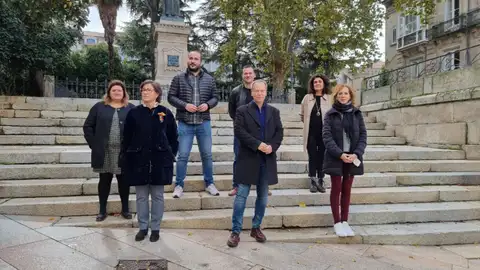 Diputados do Psoe perigrinarán ata Madrid para reclamar un reparto democrático dos cartos da Deputación Diputados do Psoe perigrinarán ata Madrid para reclamar un reparto democrático dos cartos da Deputación
