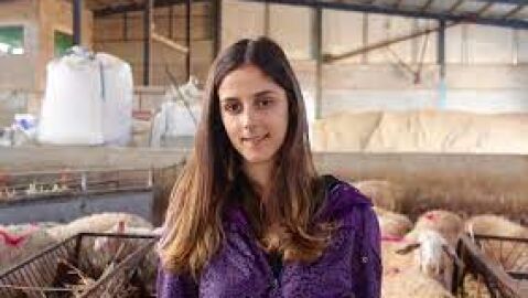 Alba Marchante, joven ganadera de Herencia