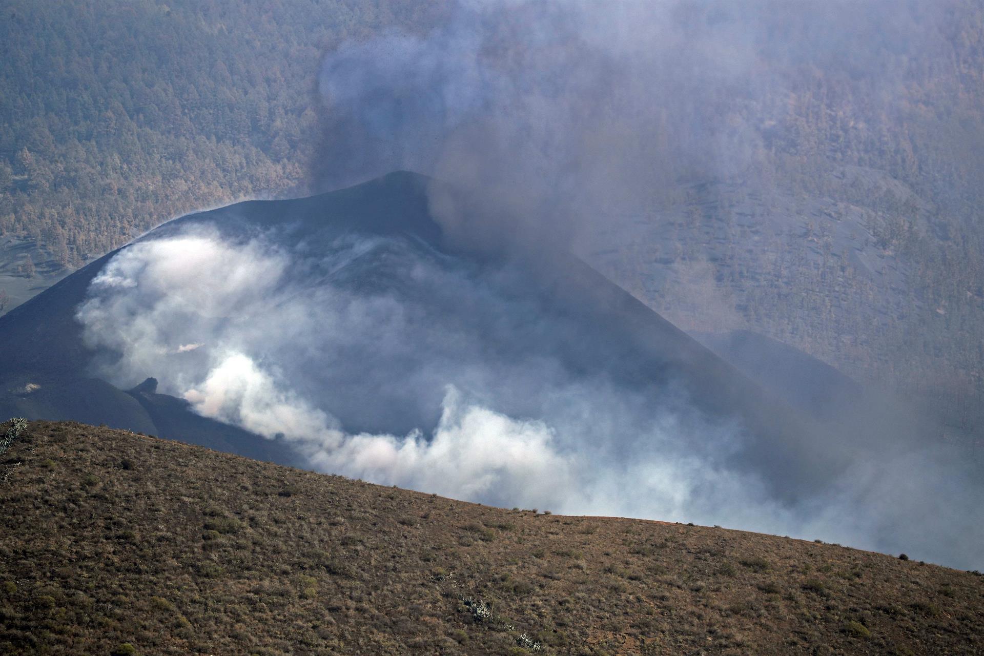 Los sistemas de realimentación del volcán de La Palma "van aflojando" Los sistemas de realimentación del volcán de La Palma "van aflojando"