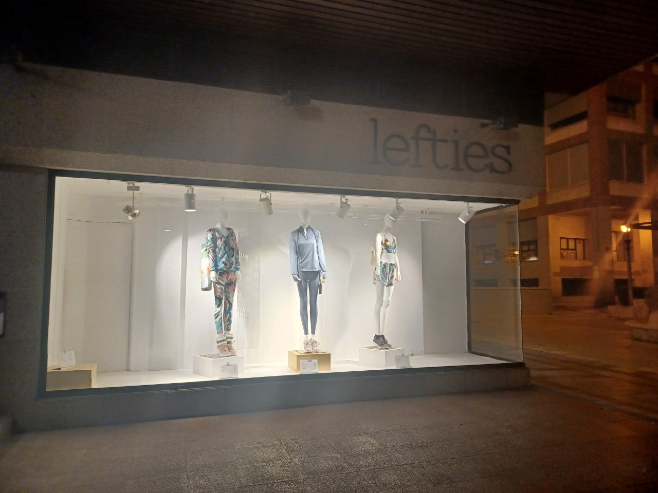 Lefties cerrará su tienda en Palencia el 24 de enero Lefties cerrará su tienda en Palencia el 24 de enero