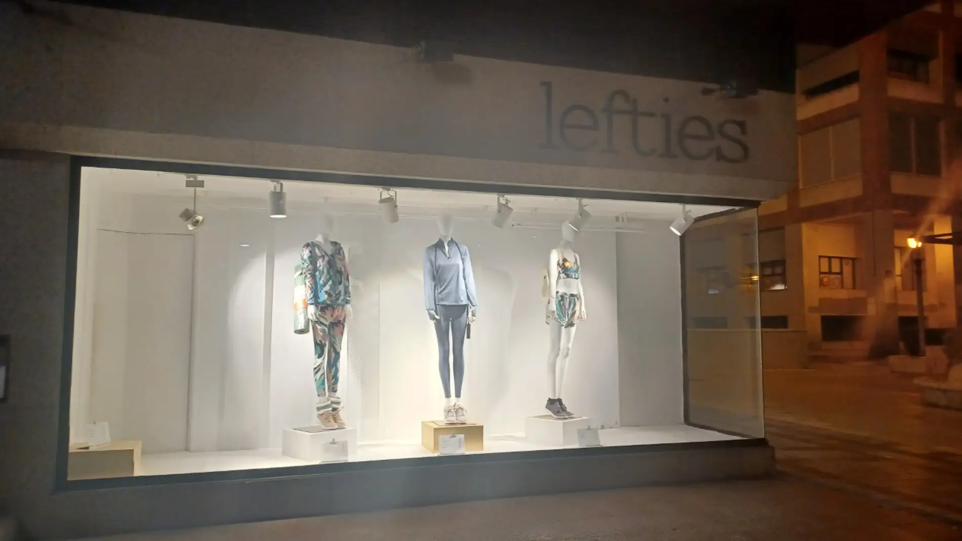 Lefties cerrará su tienda en Palencia el 24 de enero