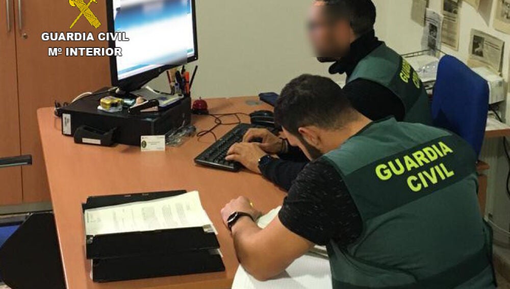 Agentes de la Guardia Civil