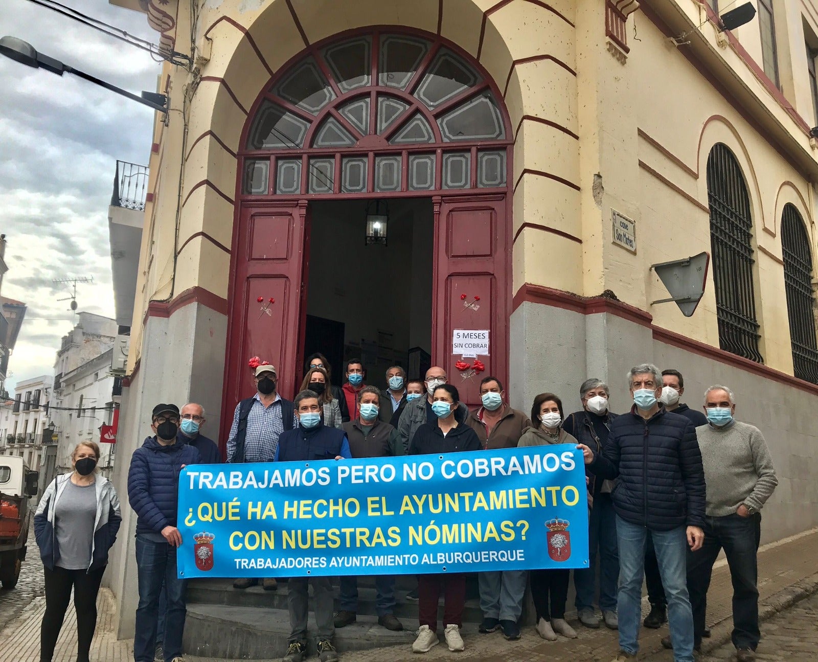 Trabajadores del ayuntamiento de Alburquerque cortará el jueves la Ex-110 Trabajadores del ayuntamiento de Alburquerque cortará el jueves la Ex-110