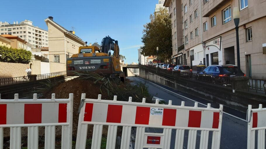 Comienzan las obras para eliminar el viaducto de la avenida de Arteixo con Ronda de Nelle