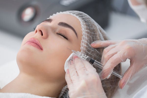 Centro Dermatológico Estético ofrece los mejores tratamientos de rejuvenecimiento facial con el Black Friday Centro Dermatológico Estético ofrece los mejores tratamientos de rejuvenecimiento facial con el Black Friday