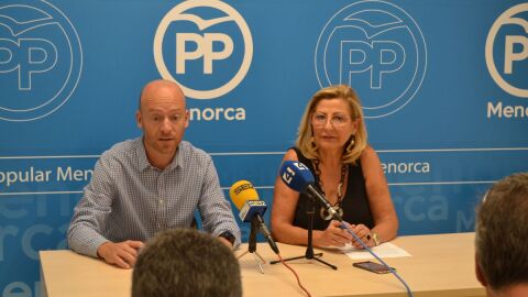 Adolfo Vilafranca y Coia Sugra&ntilde;es en una imagen de archivo. 