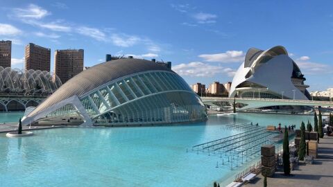 Instalaci&oacute;n de la pasarela en la l&iacute;nea de meta