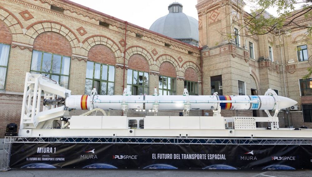 Cohete 'Miura 1' de la empresa PLD Space de Elche expuesto en Madrid. 